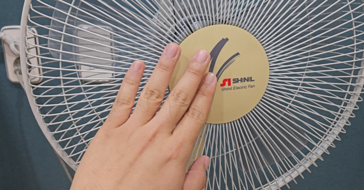 선풍기 청소 이렇게 하세요! 플라스틱 변색 쉽게 제거하는 방법