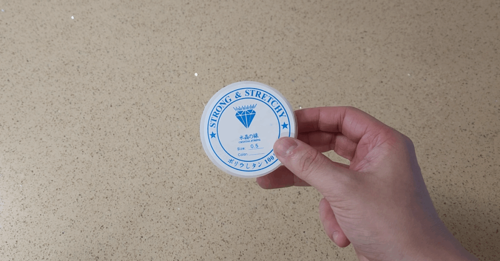 목 늘어난 티셔츠 버리지 마세요! 우레탄 줄, 물풀, 스팀다리미로 티셔츠 목 늘어남 수선하는 초간단 생활꿀팁을 알려드립니다. 10초면 새 옷처럼 복구됩니다. 