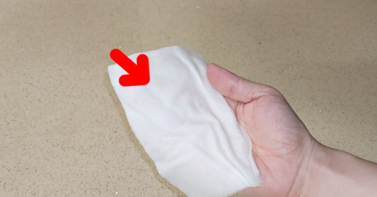 긴급) 물티슈로 절대 식탁 닦지 마세요! 온가족 병걸립니다. 안전하게 식탁 닦는 살림꿀팁 알려드려요!! 1