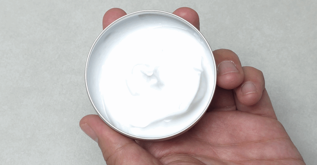 겨울 대비 필수 다이소 추천템 2025 리스트 10가지를 총정리했습니다. 방한템, 보습템, 외풍 차단, 결로 방지 등 꼭 사야 할 다이소 꿀템을 한눈에 확인해 보세요.